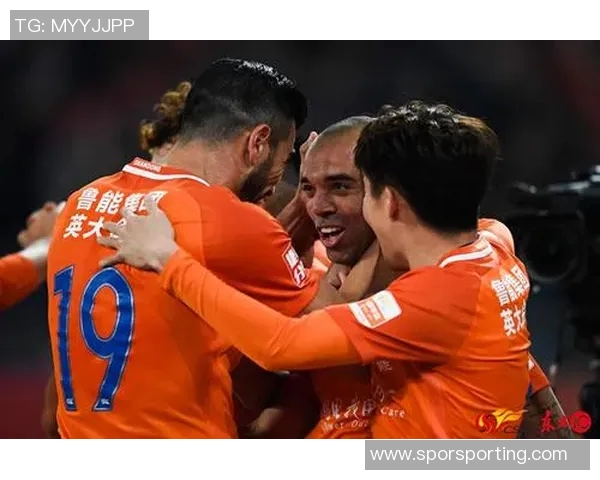 天津权健与上海上港历史交锋记录分析与战绩回顾