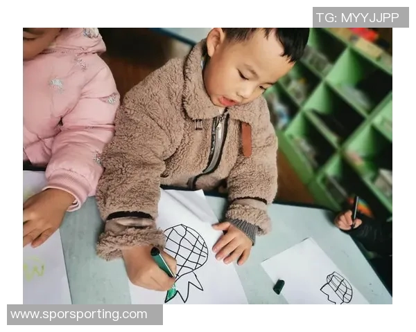 杨伟独家分享飞盘技巧与心得体会助你提升投掷水平与游戏乐趣 杨伟独家分享飞盘技巧与心得体会助你提升投掷水平与游戏乐趣