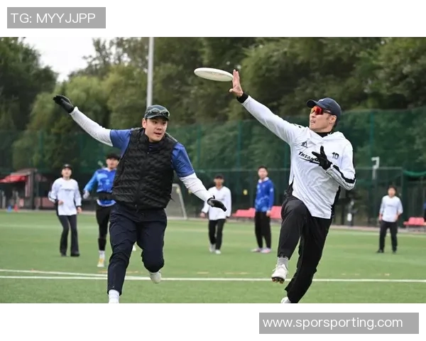 飞盘热潮引发讨论北京飞盘队实力之争引人关注